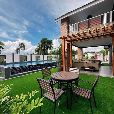 Destini Akef Villa 2 판타이체낭 외부 사진
